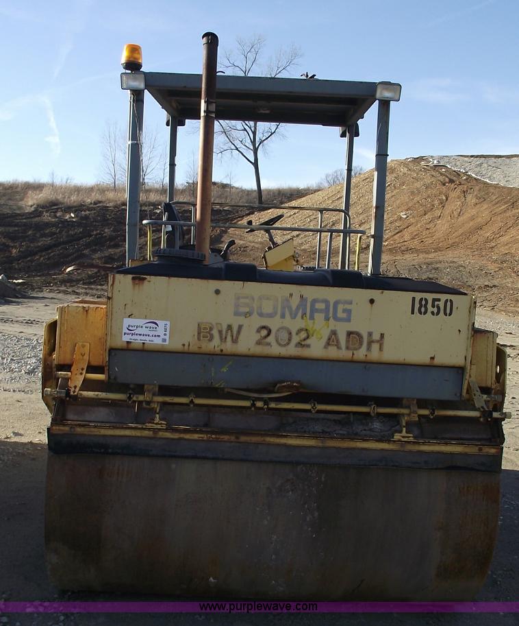 image for item B6075 Bomag BW202 ADH double drum vibratory roller
