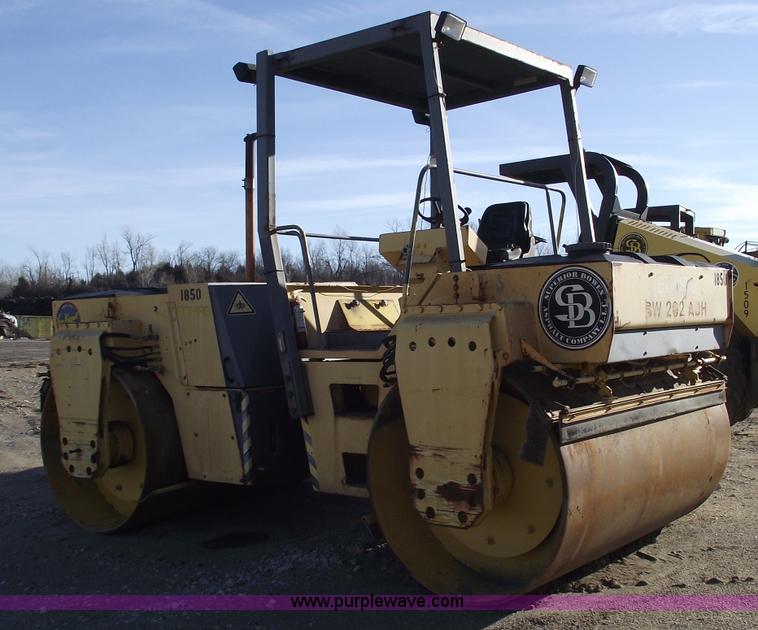 image for item B6075 Bomag BW202 ADH double drum vibratory roller