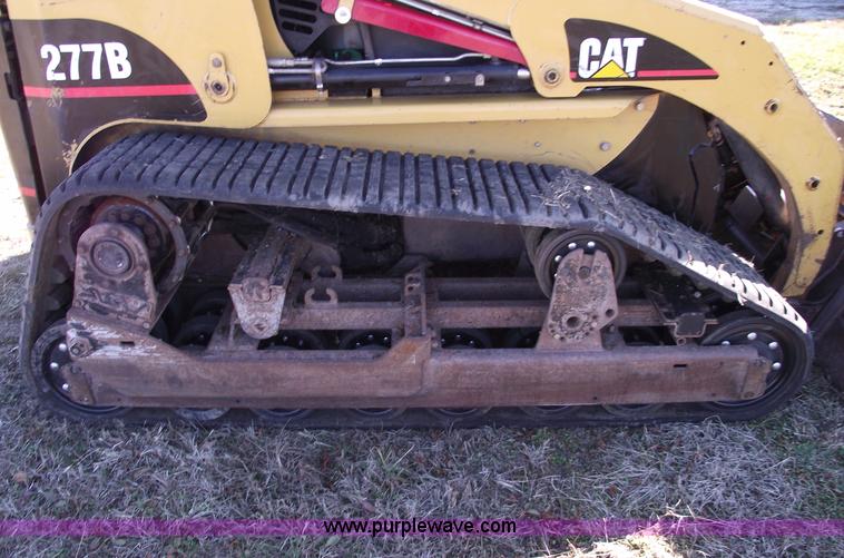 image for item B6079 2006 Caterpillar 277B track loader