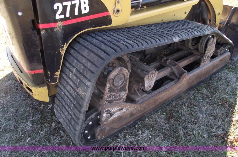 image for item B6079 2006 Caterpillar 277B track loader