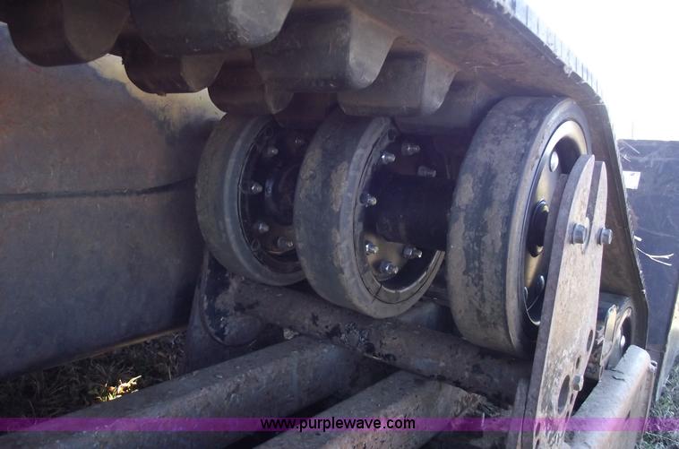 image for item B6079 2006 Caterpillar 277B track loader