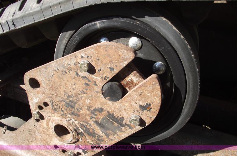 image for item B6079 2006 Caterpillar 277B track loader