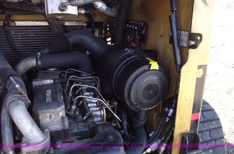 image for item B6079 2006 Caterpillar 277B track loader