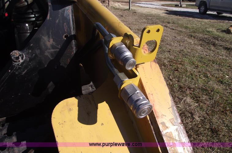 image for item B6079 2006 Caterpillar 277B track loader