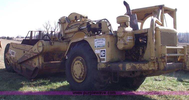 image for item B6084 1967 Caterpillar 621 scraper