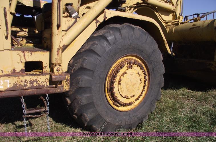 image for item B6084 1967 Caterpillar 621 scraper