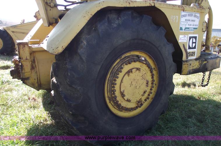 image for item B6084 1967 Caterpillar 621 scraper