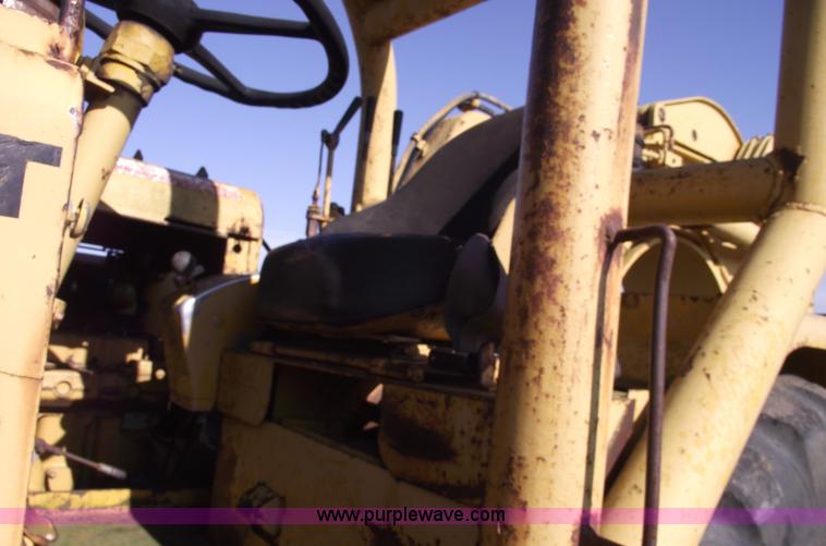 image for item B6084 1967 Caterpillar 621 scraper