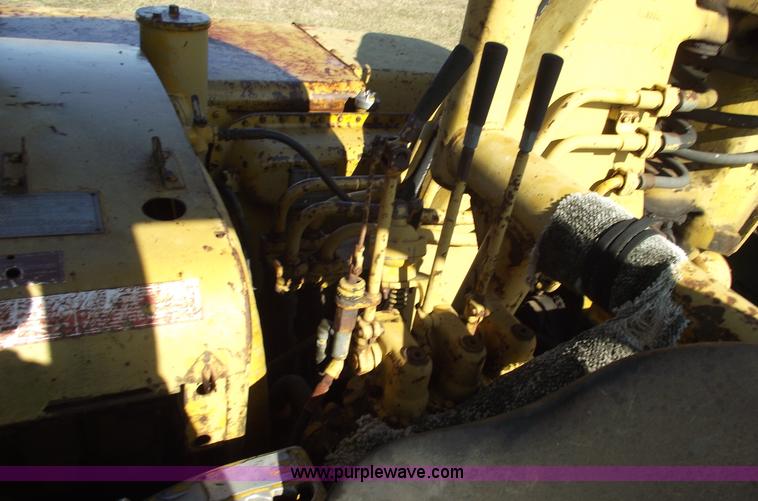 image for item B6084 1967 Caterpillar 621 scraper