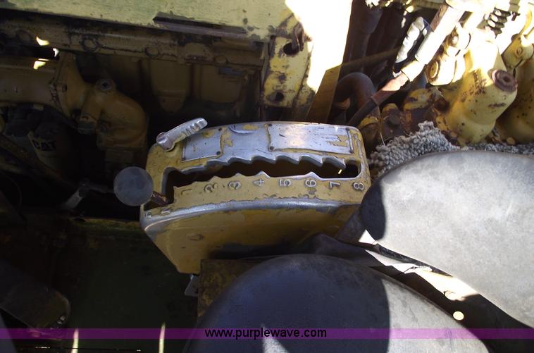 image for item B6084 1967 Caterpillar 621 scraper