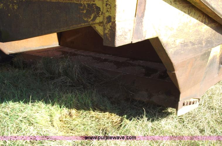 image for item B6084 1967 Caterpillar 621 scraper