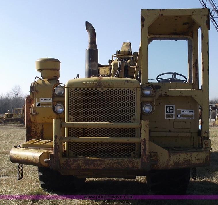 image for item B6086 1968 Caterpillar 621 scraper