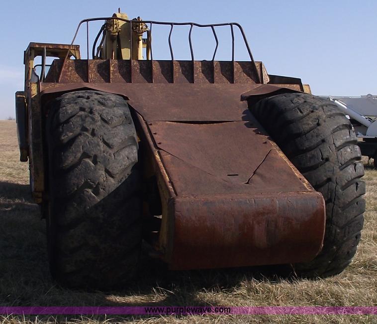 image for item B6086 1968 Caterpillar 621 scraper