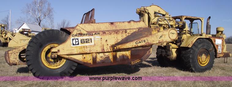 image for item B6086 1968 Caterpillar 621 scraper