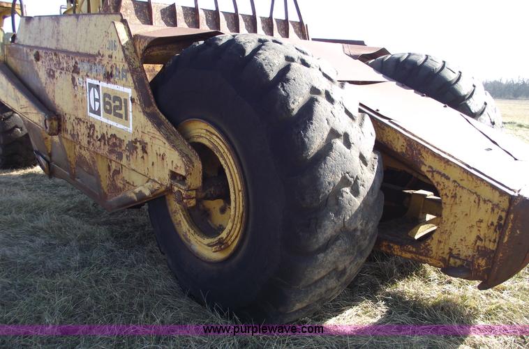image for item B6086 1968 Caterpillar 621 scraper