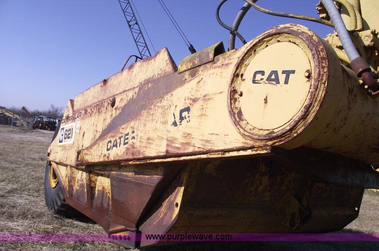 image for item B6086 1968 Caterpillar 621 scraper