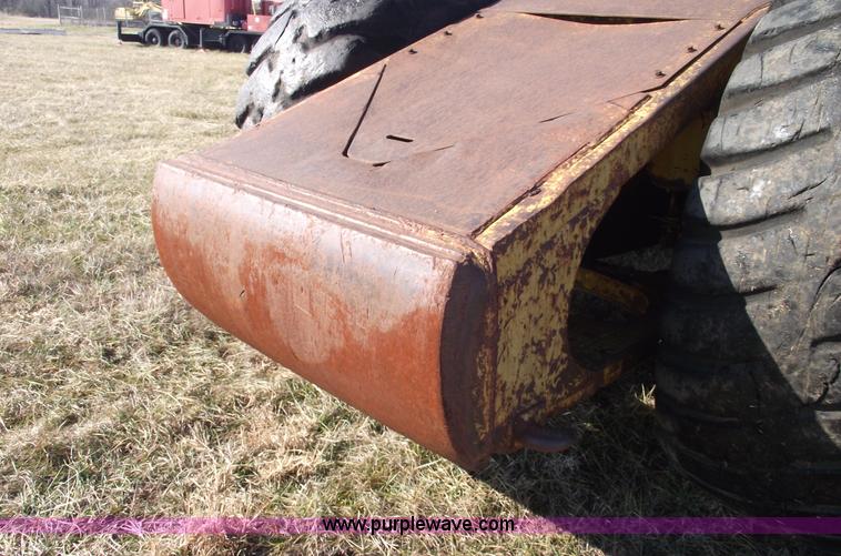 image for item B6086 1968 Caterpillar 621 scraper