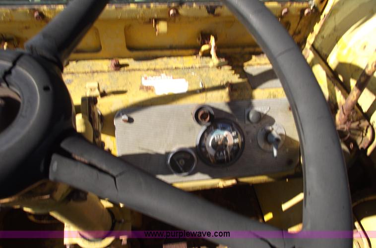 image for item B6086 1968 Caterpillar 621 scraper