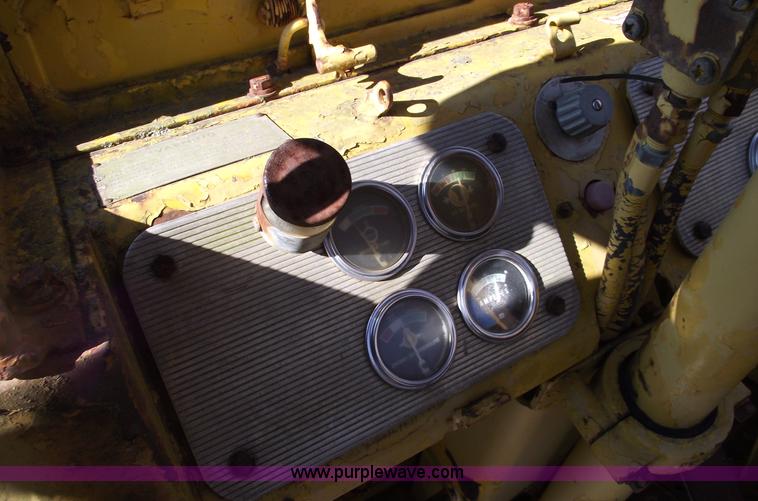 image for item B6086 1968 Caterpillar 621 scraper