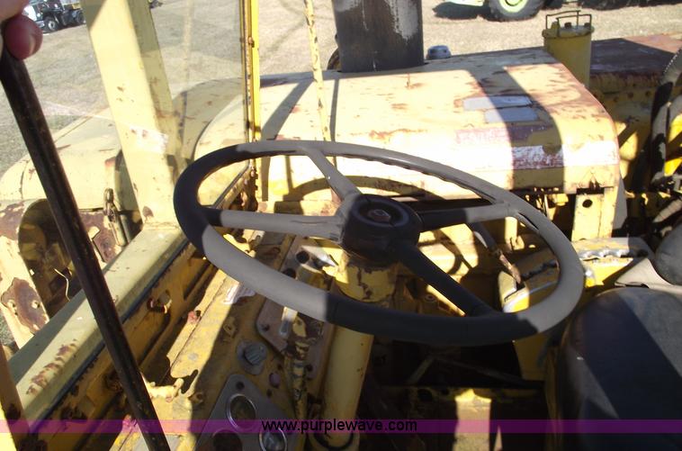 image for item B6086 1968 Caterpillar 621 scraper