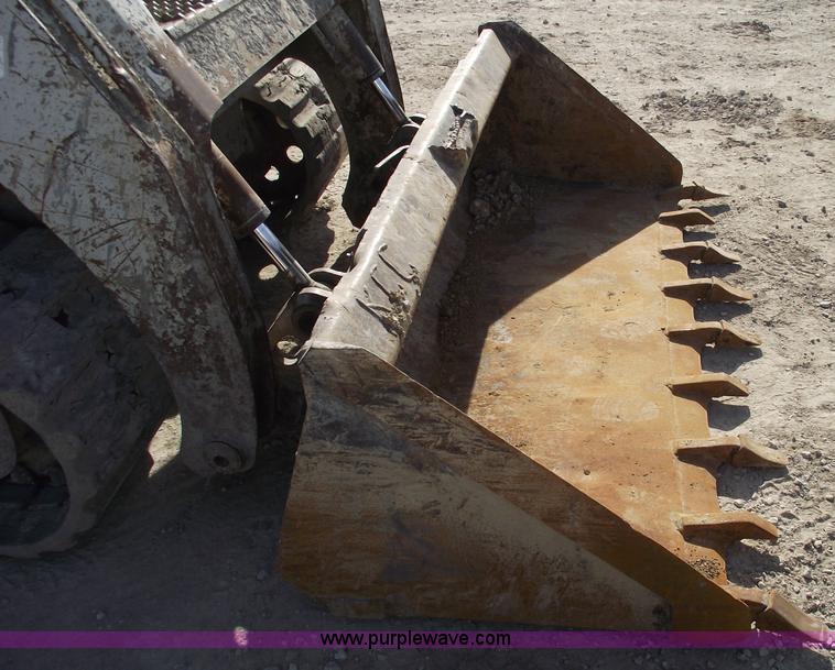 image for item B6119 2005 Takeuchi TL150 skid steer