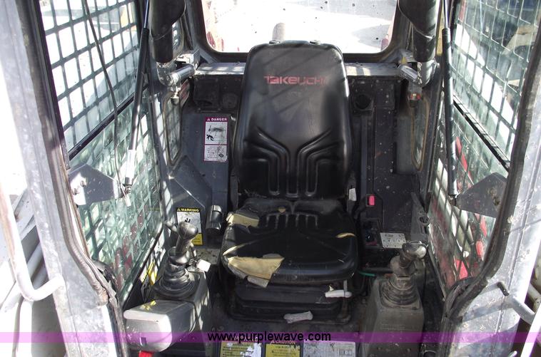 image for item B6120 2003 Takeuchi TL140 skid steer