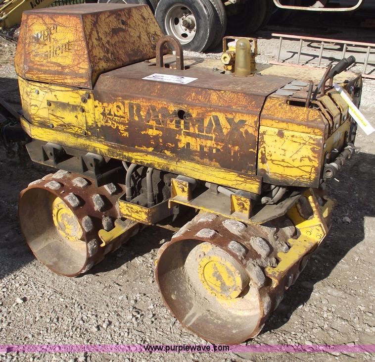 image for item B6122 2000 Multiquip Rammax vibratory sheeps foot roller