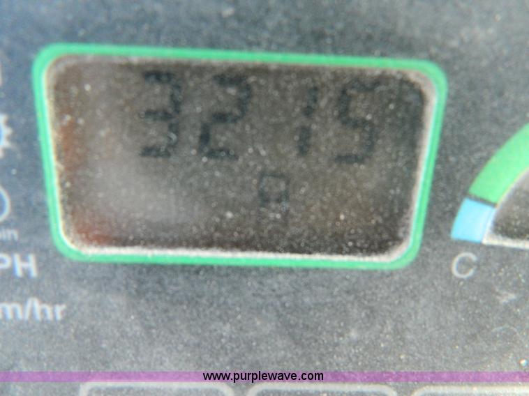 image for item D8658 2000 John Deere 770CH motor grader