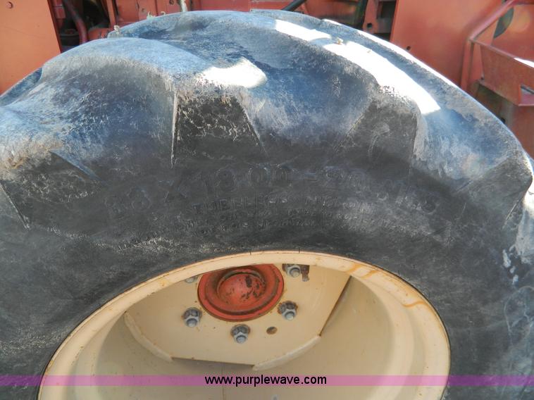 image for item D8697 1998 Ditch Witch 7610 trencher