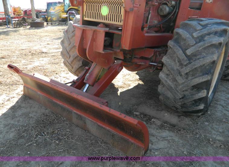 image for item D8697 1998 Ditch Witch 7610 trencher