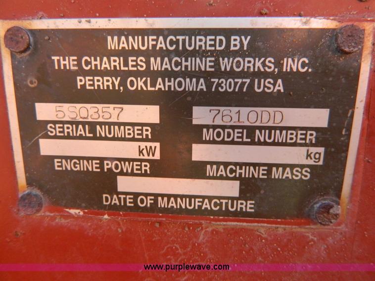 image for item D8697 1998 Ditch Witch 7610 trencher