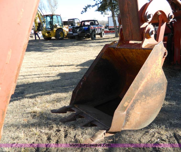 image for item D8698 1999 Ditch Witch 7510DD trencher with backhoe attachment