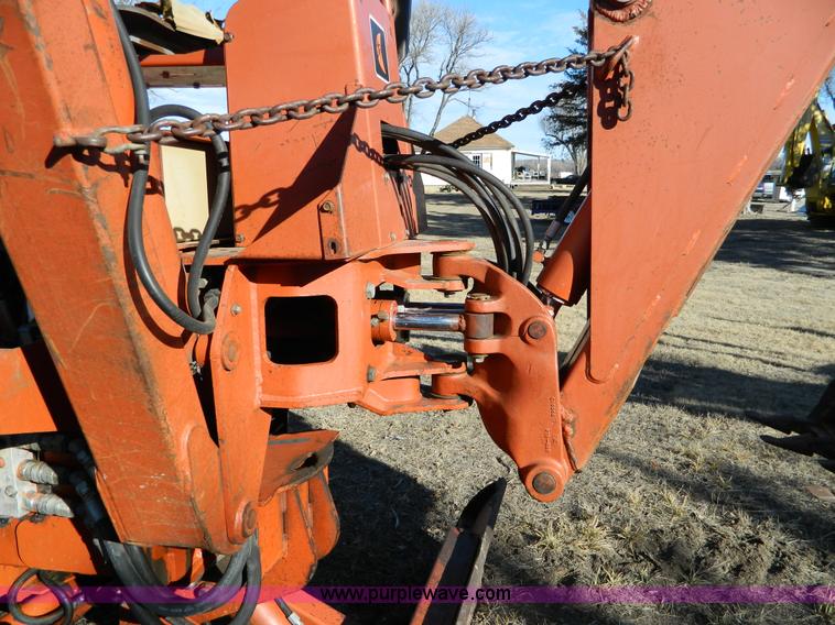 image for item D8698 1999 Ditch Witch 7510DD trencher with backhoe attachment