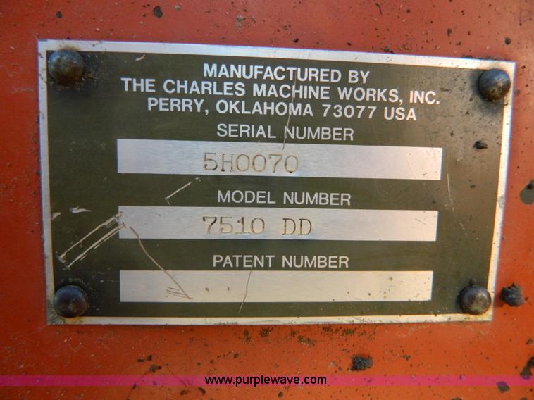 image for item D8698 1999 Ditch Witch 7510DD trencher with backhoe attachment