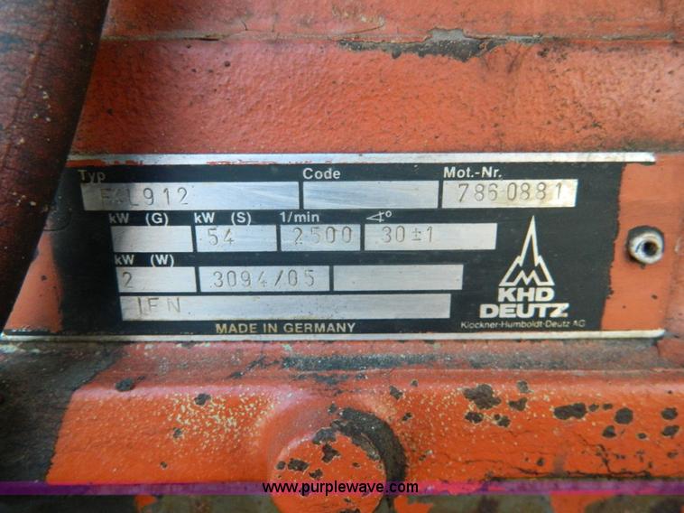 image for item D8698 1999 Ditch Witch 7510DD trencher with backhoe attachment