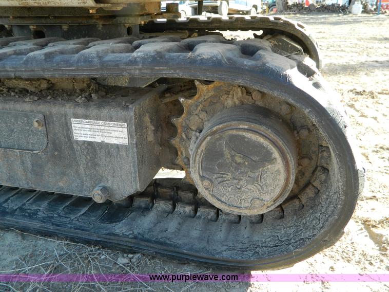 image for item D8704 2006 Bobcat 328G compact excavator