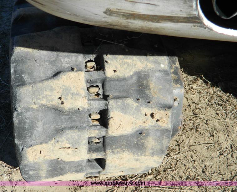 image for item D8704 2006 Bobcat 328G compact excavator