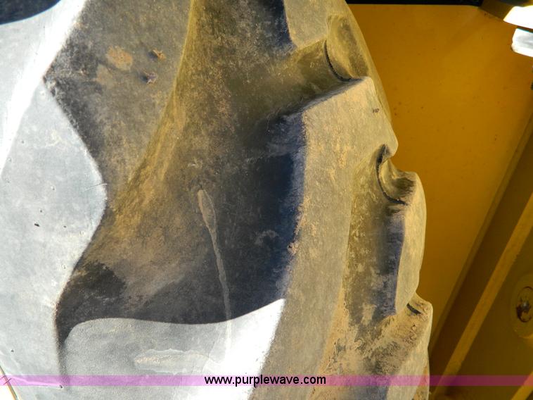 image for item D8705 2007 Komatsu WB146-5 backhoe