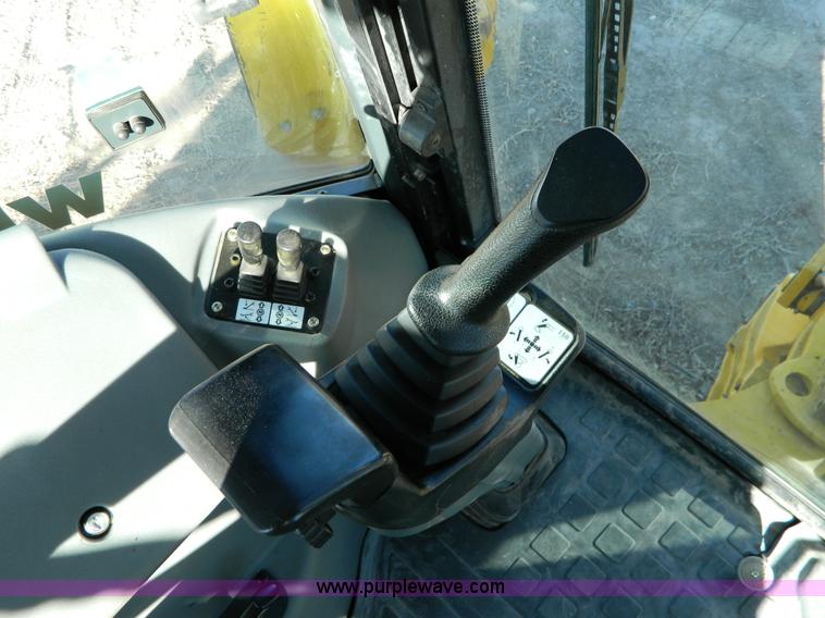 image for item D8705 2007 Komatsu WB146-5 backhoe