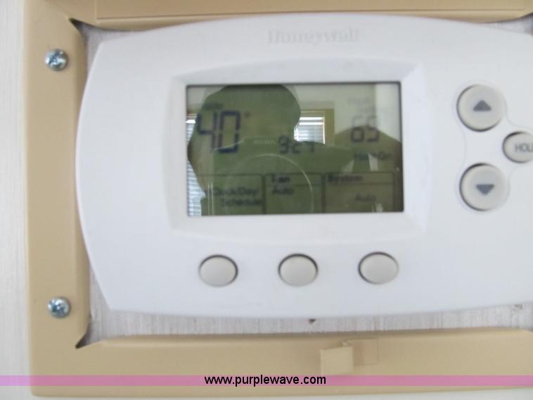 image for item A1000 2002 Satellite mobile classroom