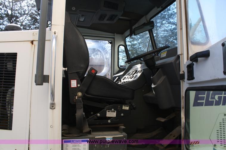 image for item A2497 2001 Elgin Pelican series P street sweeper