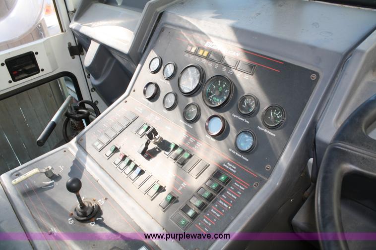 image for item A2497 2001 Elgin Pelican series P street sweeper