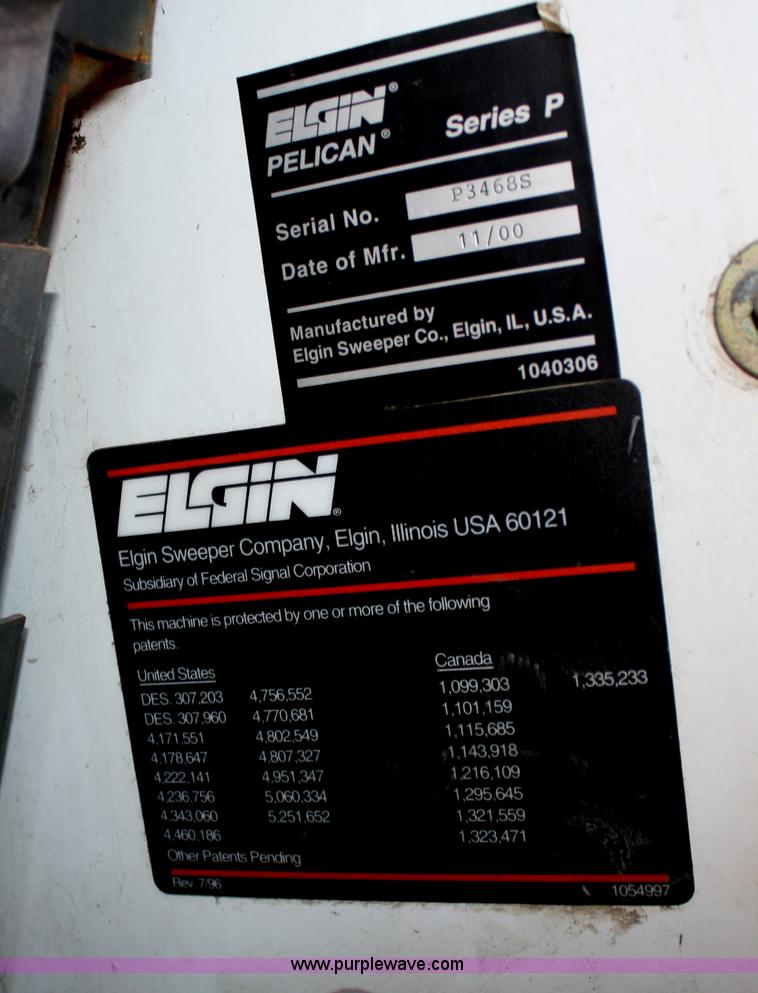 image for item A2497 2001 Elgin Pelican series P street sweeper