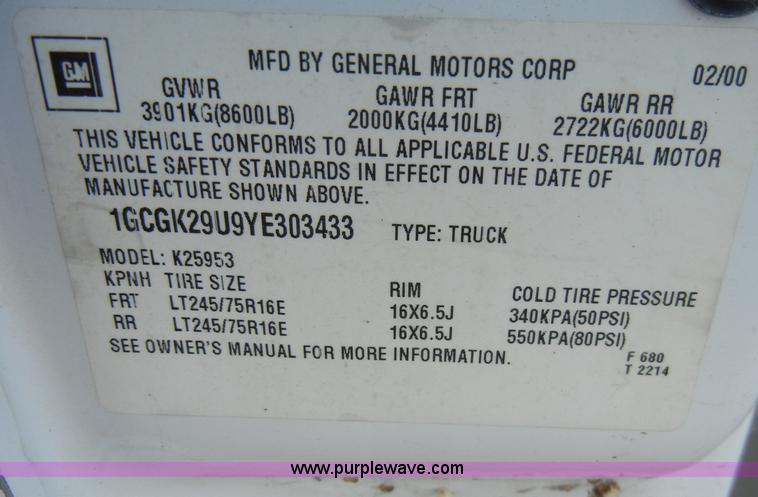 image for item A3391 2000 Chevrolet Silverado 2500 LS extended cab pickup truck