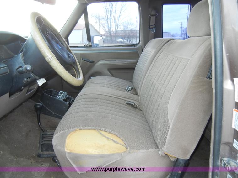 image for item A3396 1992 Ford F250 XLT Supercab pickup truck