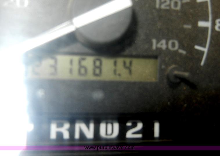 image for item A3396 1992 Ford F250 XLT Supercab pickup truck