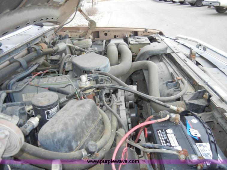 image for item A3396 1992 Ford F250 XLT Supercab pickup truck