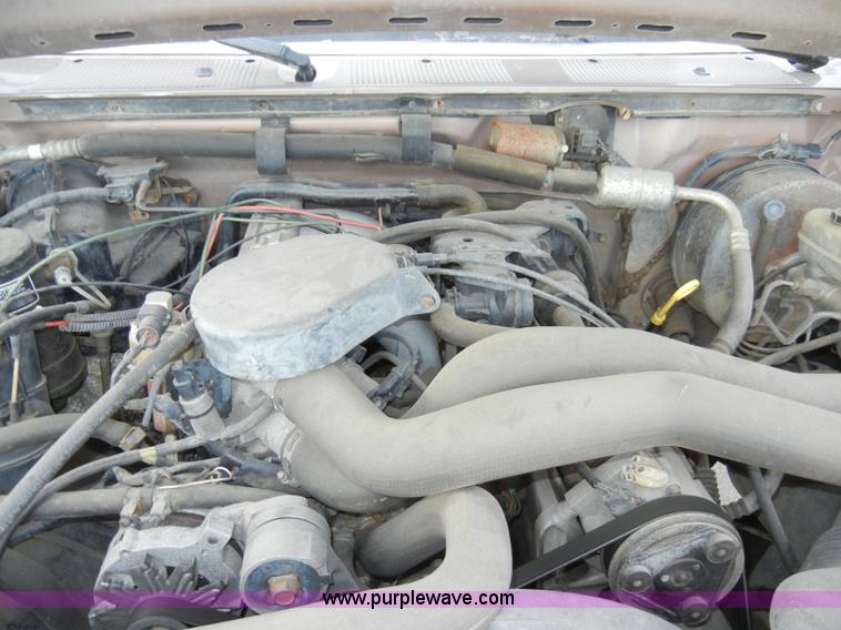 image for item A3396 1992 Ford F250 XLT Supercab pickup truck