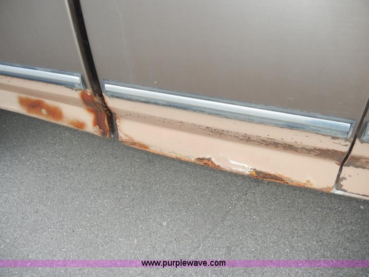 image for item A3396 1992 Ford F250 XLT Supercab pickup truck