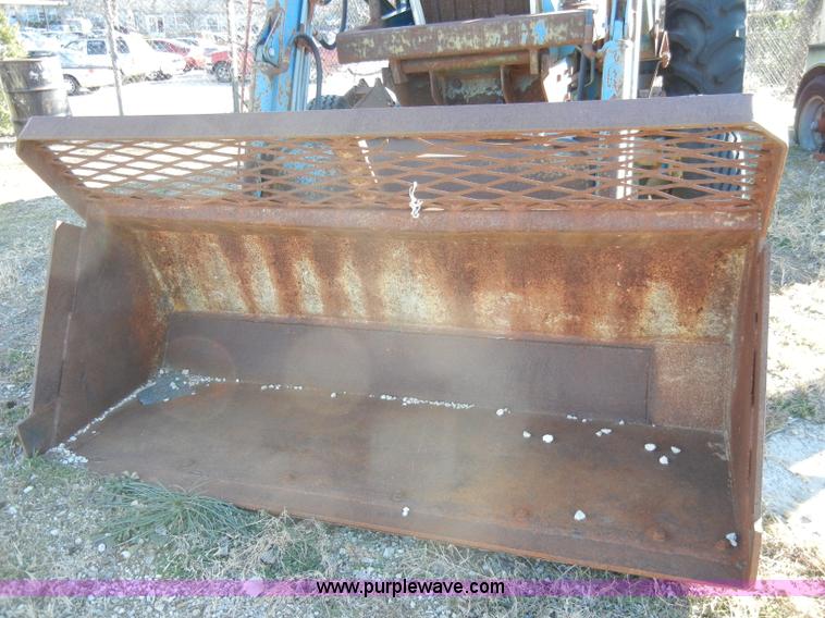 image for item A3403 1981 Ford 5600 tractor